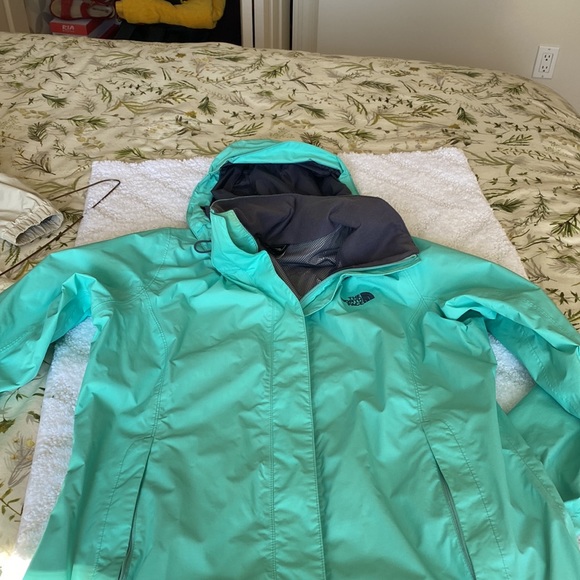 The north face hooded spring/ fall jacket - Picture 2 of 2